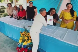 Acreditación formal del CNE a Lesbia Castillo como nueva Alcaldesa