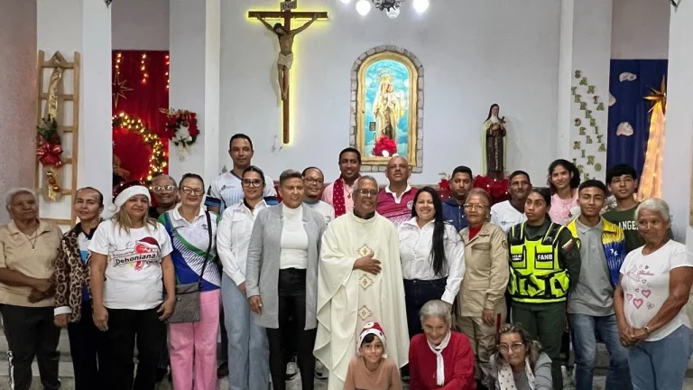 Diego Ibarra celebró su segunda Misa de Aguinaldo en honor a las instituciones y la familia